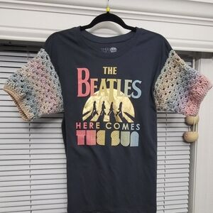 The Beatles Kids Graphic T-Shirt with Crochet Sleeves - Multicolor